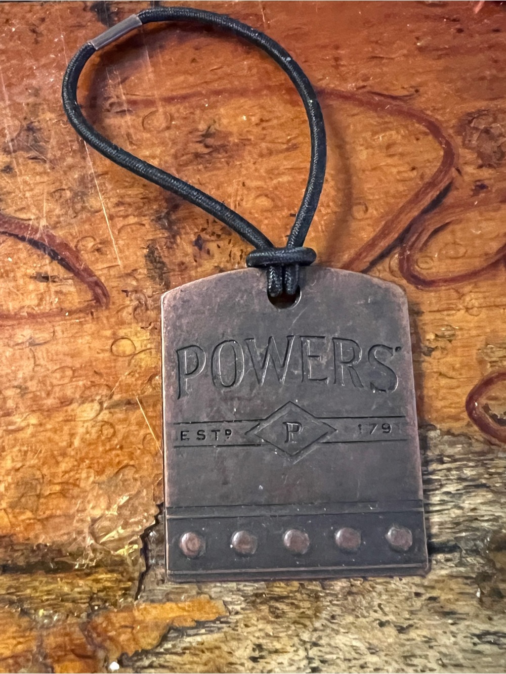 Powers Irish Whiskey Hanging Metal Bottle Tag Label Copper Tone Ireland New